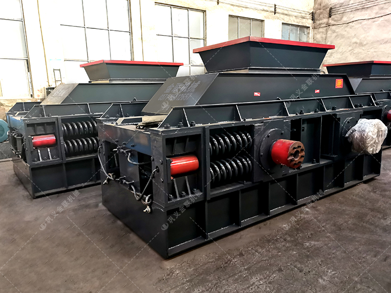 河卵石制砂機型號有哪些，對輥制砂機報價是多少？