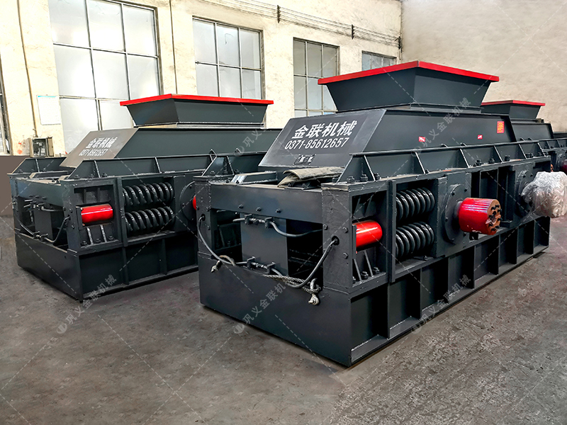 用對(duì)輥式破碎機(jī)打瓜米石效果怎么樣??jī)r(jià)格貴嗎? 用對(duì)輥式破碎機(jī)打瓜米石效果怎么樣??jī)r(jià)格貴嗎?