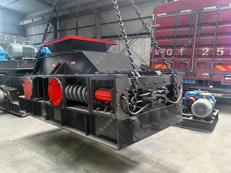 2PG86型彈簧式對(duì)輥制砂機(jī)設(shè)備發(fā)往浙江