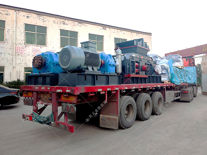 對(duì)輥破碎機(jī):如何成為石料加工的神話級(jí)設(shè)備 對(duì)輥破碎機(jī):如何成為石料加工的神話級(jí)設(shè)備