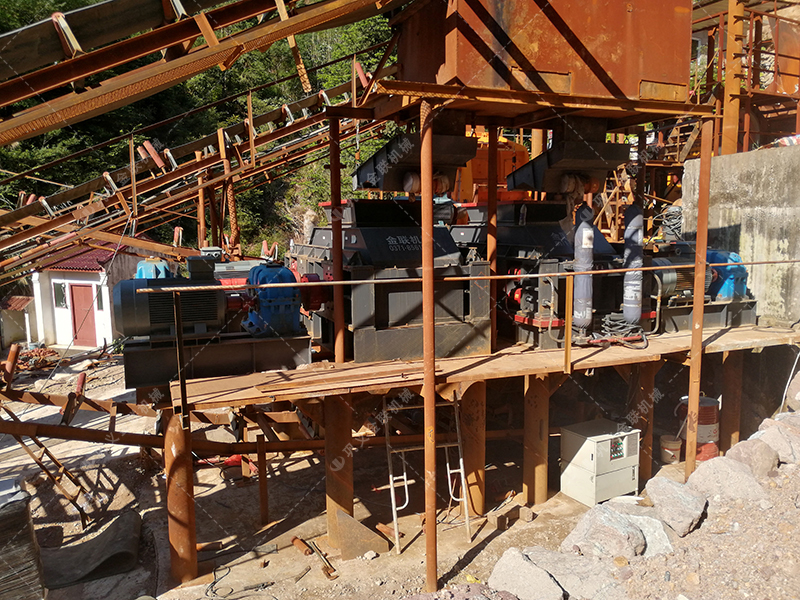 2025 年制砂設(shè)備新趨勢:全自動液壓對輥制砂機(jī)為何成行業(yè)優(yōu)選? 2025 年制砂設(shè)備新趨勢:全自動液壓對輥制砂機(jī)為何成行業(yè)優(yōu)選?