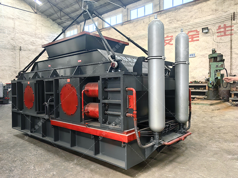 時產100噸和200噸的石灰石生產線，選擇的液壓對輥制砂機有何不同？